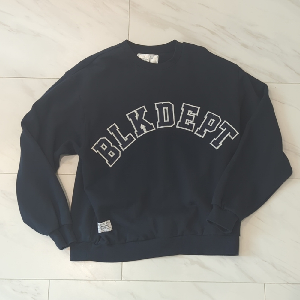 Brand new Chocoolate Pullover sweatshirt -Size Large